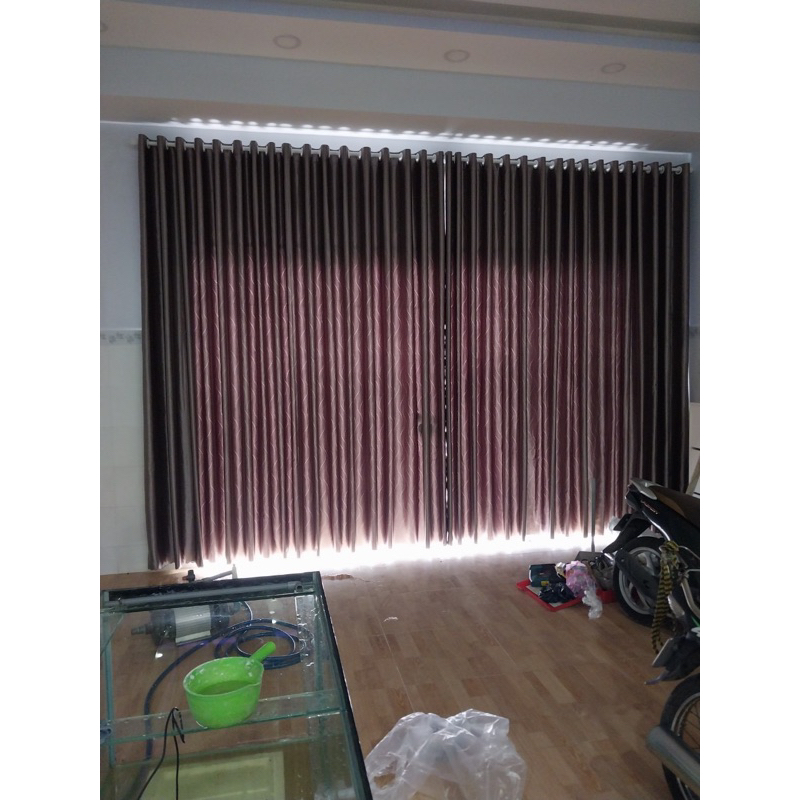 Rèm cửa màu xám nâu, rèm khoen, chống nắng cản sáng 90%, ngăn được hơi máy lạnh, cửa sổ, cửa chính, gác lửng.