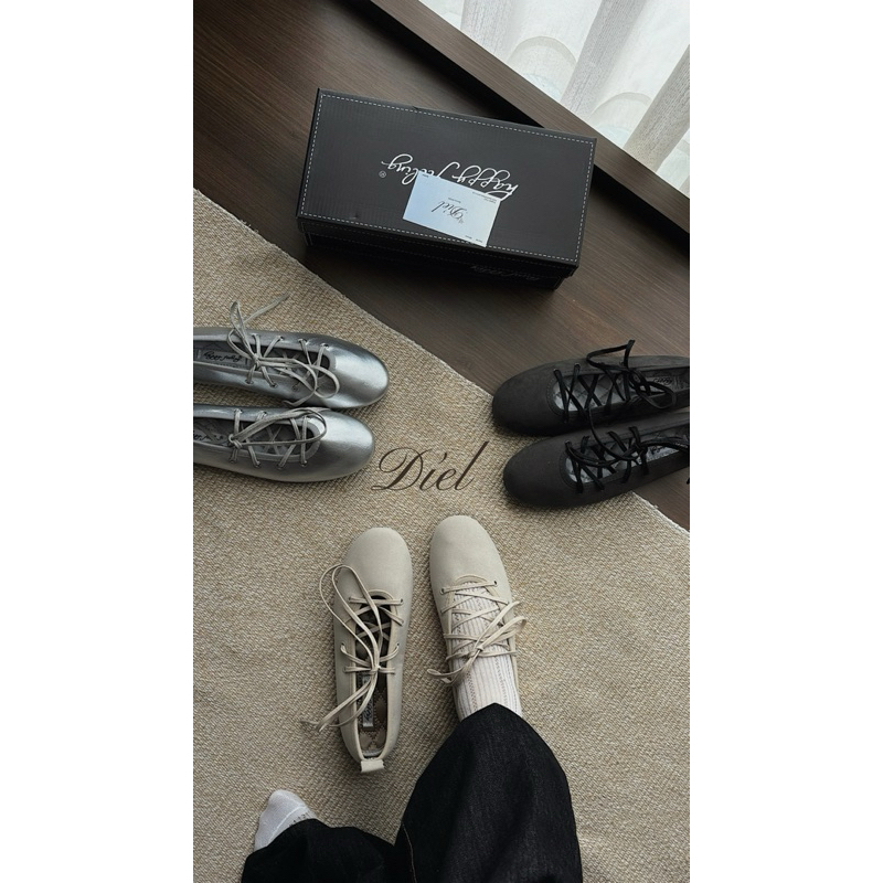 [mới về ạ] Giày ballet nữ Lace-up Quilting Flats thắt dây phong cách thể thao QCCC 2025