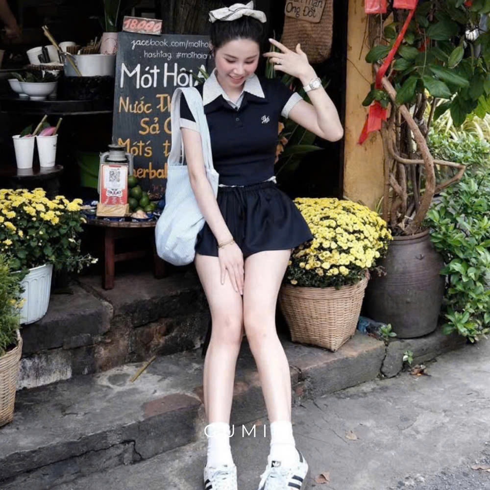 Set bộ áo váy croptop GUMIN thiết kế 2 món gồm áo polo ngắn mix cổ sơ mi kèm chân váy xoè ngắn có quần kẻ trong cao cấp
