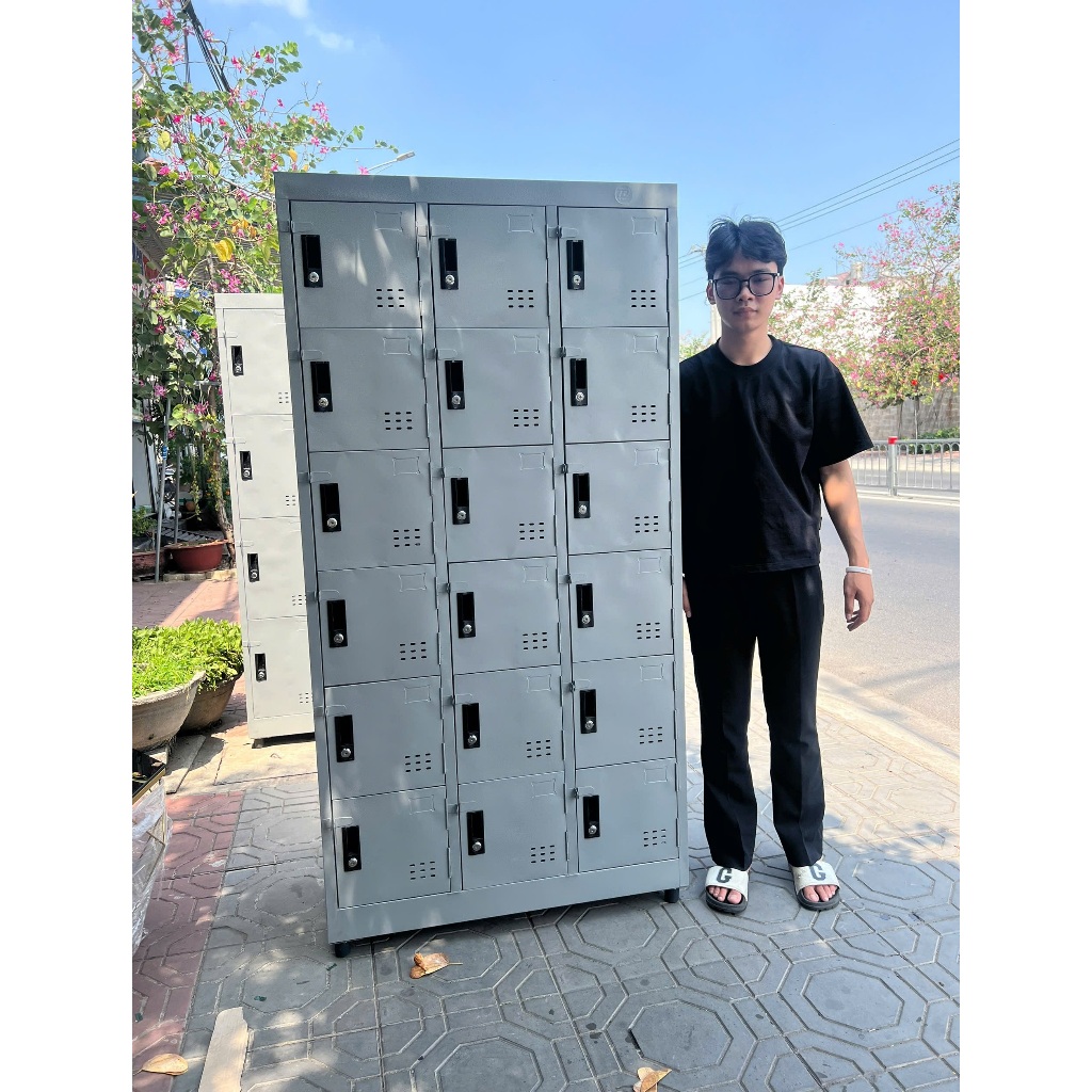 Tủ sắt locker nhiều ngăn - tủ hồ sơ kính đựng tài liệu văn phòng, tủ locker đựng đồ cá nhân có khoá.
