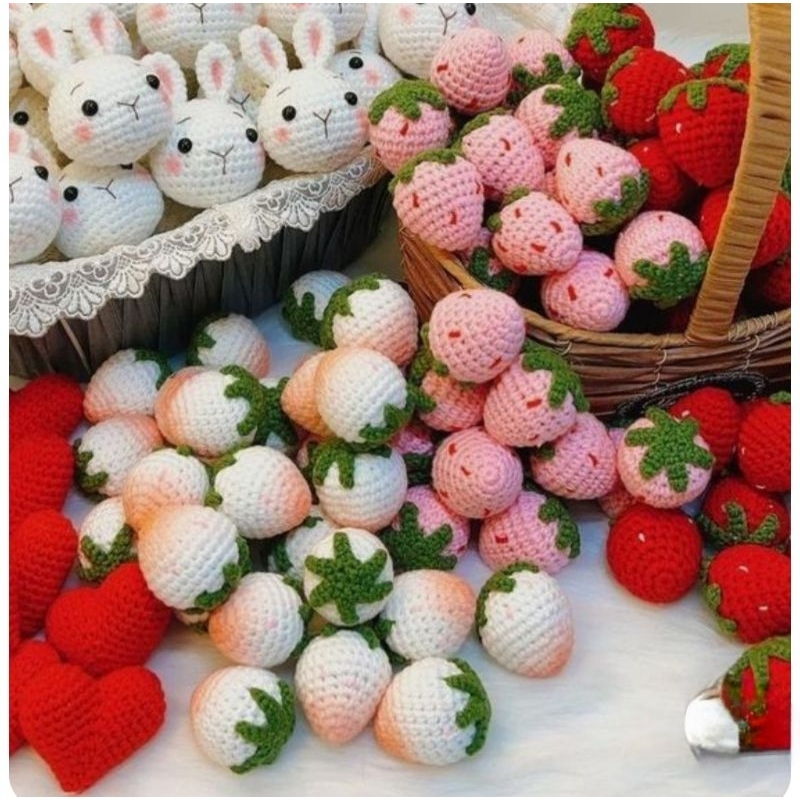 Móc Khoá Trái Dâu Tây Len , Móc Khoá Len Handmade