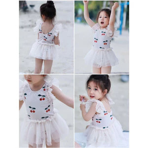 QCCC- Set đồ BIKINI đi biển tặng kèm mũ cho bé cover Hàn Quốc bé từ 8- 15kg