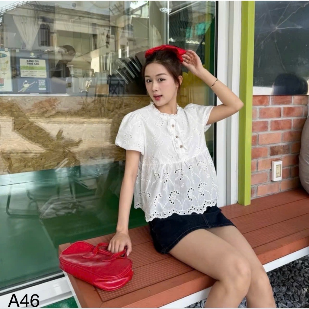 Áo kiểu babydoll họa tiết hoa cổ viền bèo phối cúc cài LALA  A46
