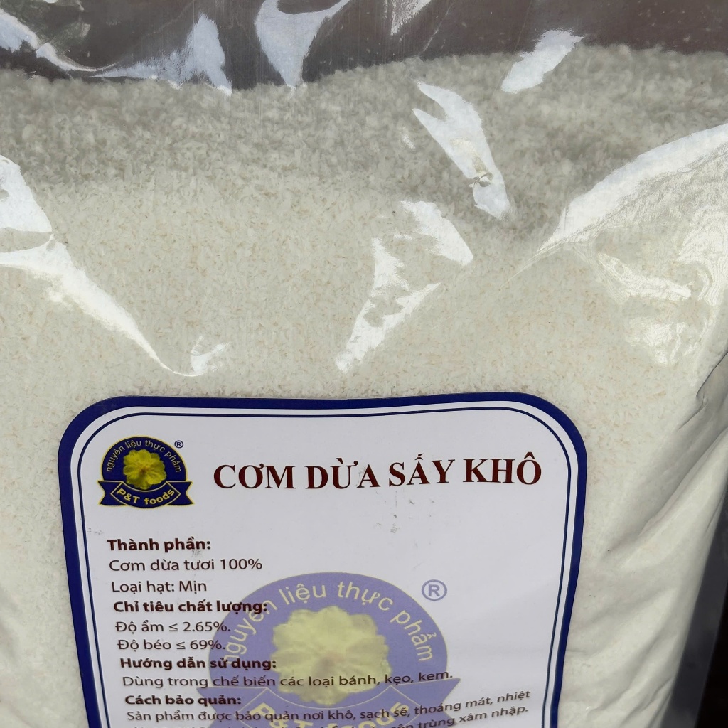 Cơm dừa sấy khô dạng mịn Phú Thương 500g/1kg dùng làm bánh