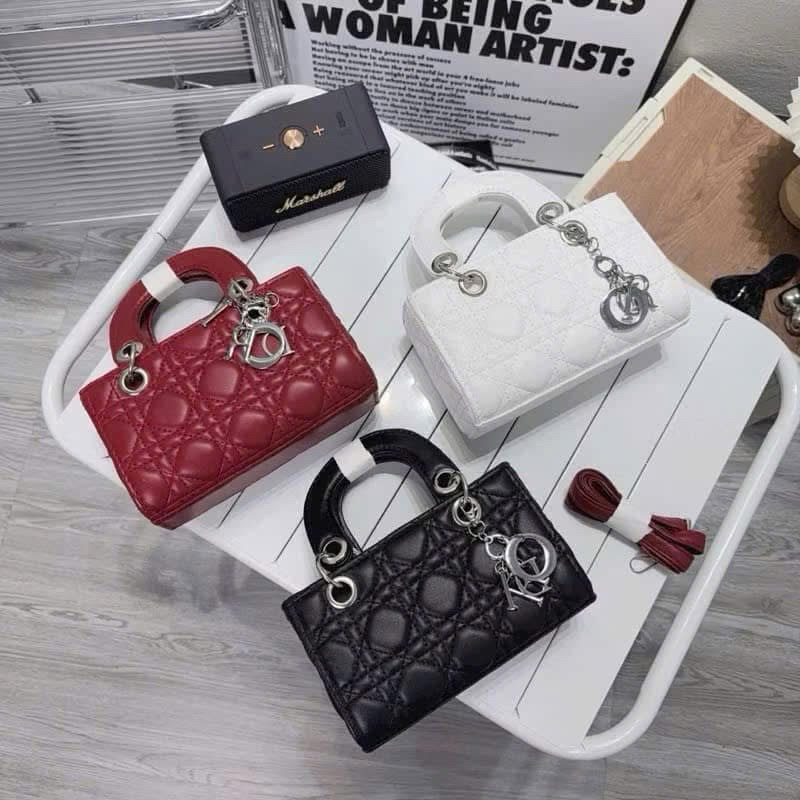 Túi xách lady dáng ngang da BÓNG & LÌ sang chảnh tặng kèm chùm phụ kiện vừa đt (FREE SHIP)-