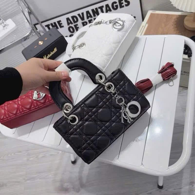 Túi xách lady dáng ngang da BÓNG & LÌ sang chảnh tặng kèm chùm phụ kiện vừa đt (FREE SHIP)-