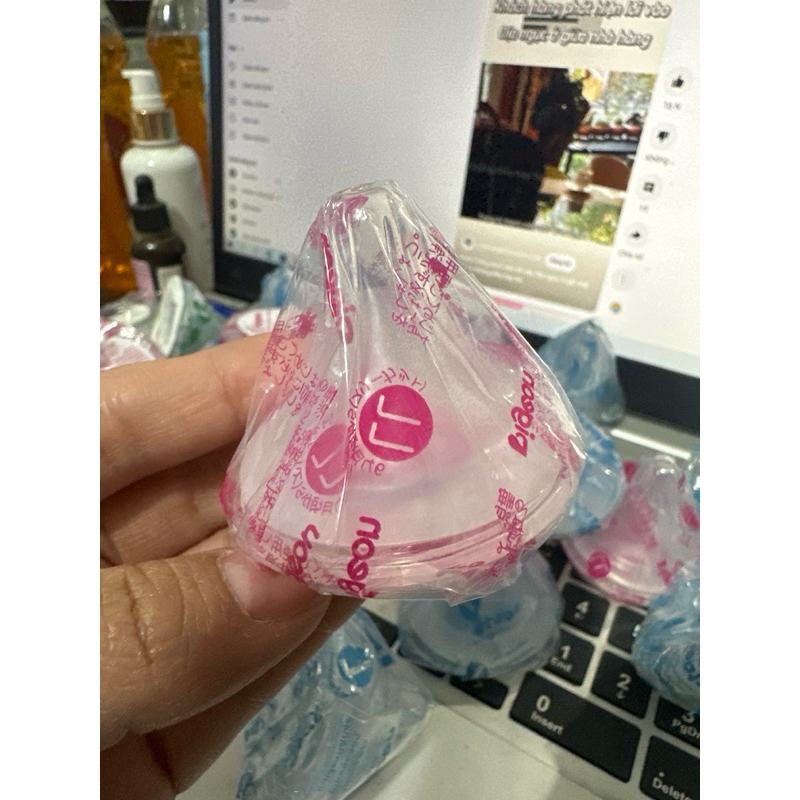 Núm ti Silicone siêu mềm cổ rộng S/M/L/Y ( bán lẻ 1 chiếc)