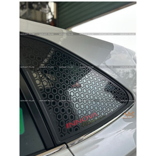 Tem dán kính sau Toyota Innova Cross, dán mâm Innova Cross - Tem dán cao cấp không thấm nước bèn màu
