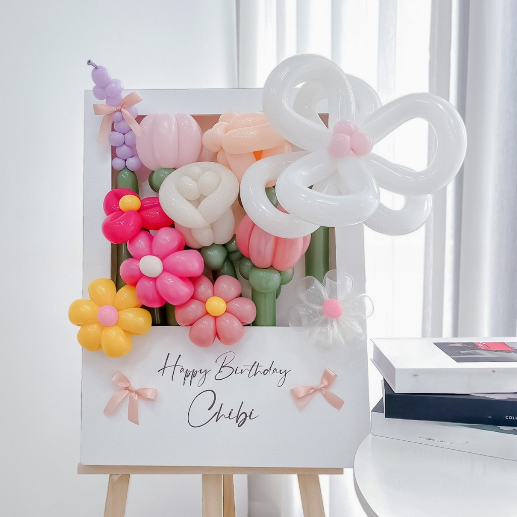 Bảng Welcome Sinh Nhật Hộp Hoa 3D Formex Cao Cấp In Tên Theo Yêu Cầu