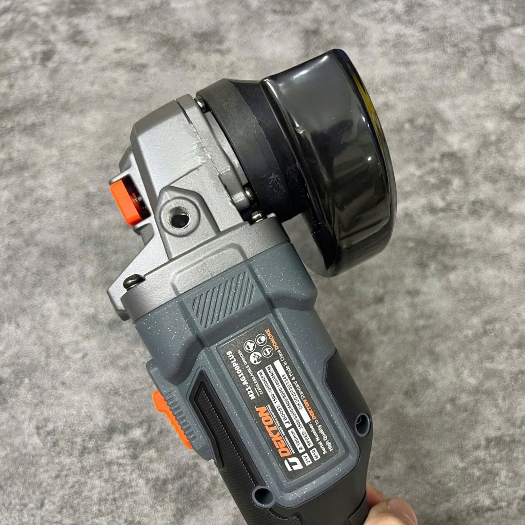 ( Chống lật cổ tay) Thân Máy mài góc Pin 21V Dekton M21-AG100PLUS Điều tốc 6 cấp độ/Motor Brushless/Chân pin phổ thông