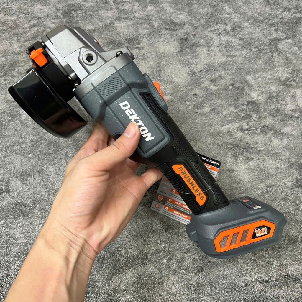 ( Chống lật cổ tay) Thân Máy mài góc Pin 21V Dekton M21-AG100PLUS Điều tốc 6 cấp độ/Motor Brushless/Chân pin phổ thông