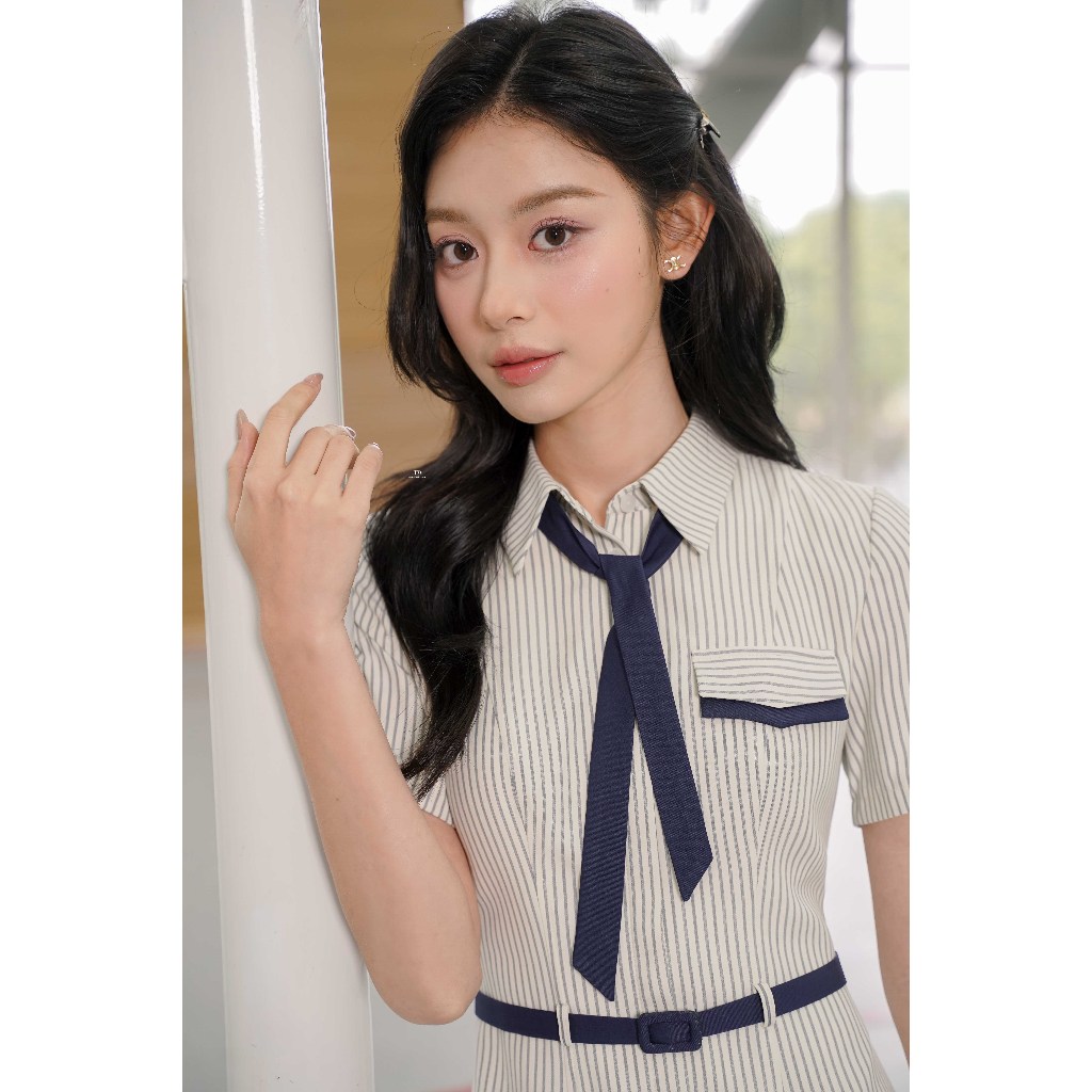 Ảnh Đầm dáng A cổ đức nơ cách điệu 1S24.2503K, váy sơ mi cổ đức dáng a kiểu dáng năng động thanh lịch thiết kế bởi JM Dress 3