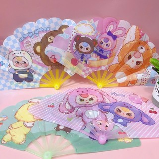 Quạt nhựa gấp cầm tay hình Baby Three, Quạt mini có thể gấp gọn tiện lợi