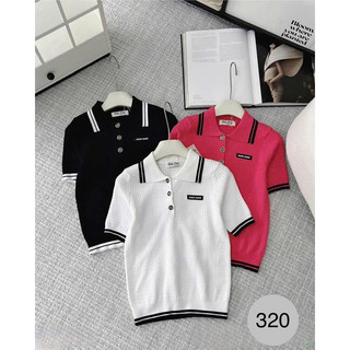 Áo len nữ cổ bẻ polo len mongtoghi free size hoạ tiết chữ ngang ngực mã 952