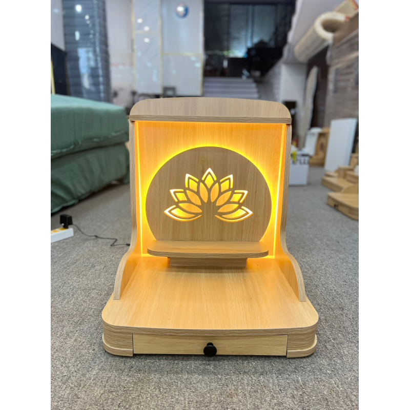 ( Có Đèn Led Sẵn ) BÀN THỜ THẦN TÀI THỔ ĐỊA HOA SEN NHỌN MÀU VÀNG ( chưa bao gồm: tượng + lư hương )