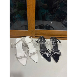 Sandal cao 9 phân gót và mũi nhọn đây quai đá quấn cổ chân ( phom rộng mua lùi sz)