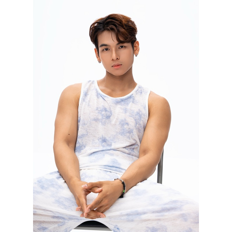 Set đồ nam đi biển - Áo ba lỗ loang màu + quần short lưới Villa Wings