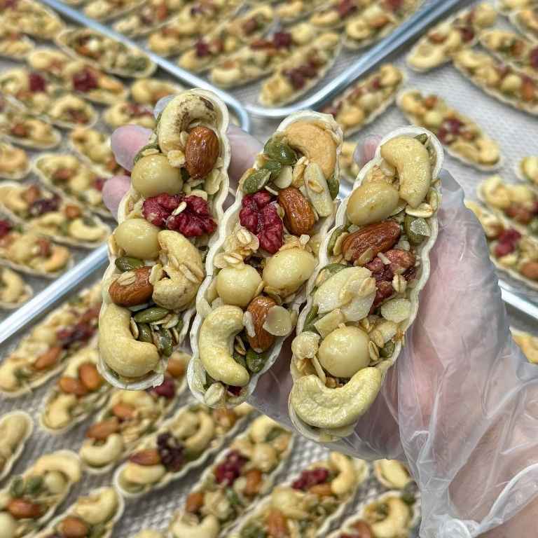 Bánh Thuyền granola thương hiệu KD Shop hương vị thơm giòn, ngọt thanh 400g/ 14 cái