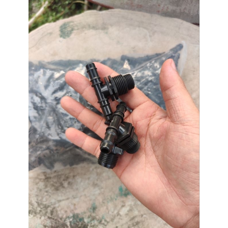 Tê ren 17 và 21 ra ống 10mm HÀNG CAO CẤP DÀY  ( ống kích thước 10x12mm) trong 10 ngoài 12mm , tê ren 21 ra 12mm