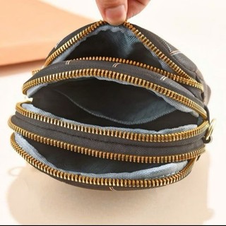 túi da đựng điện thoại.