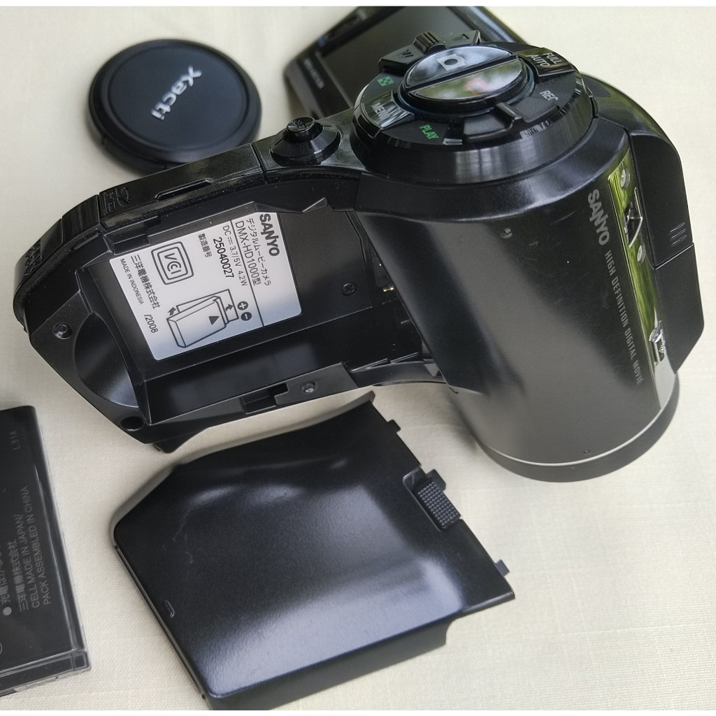 Máy quay phim Handycam SANYO Xacti DMX-HD1000 - Quay phim, chụp