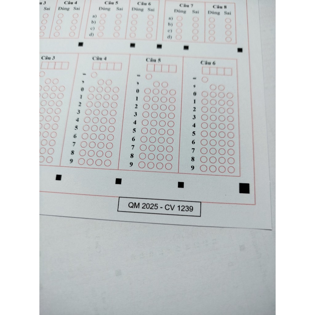 (NEW) 101 Tờ phiếu thi trắc nghiệm THPT app QM2025 -CÓ Ô GHI ĐIỂM - Mẫu mới nhất, 8 ô SBD, 4 ô MĐ.  Có dòng kẻ mặt sau