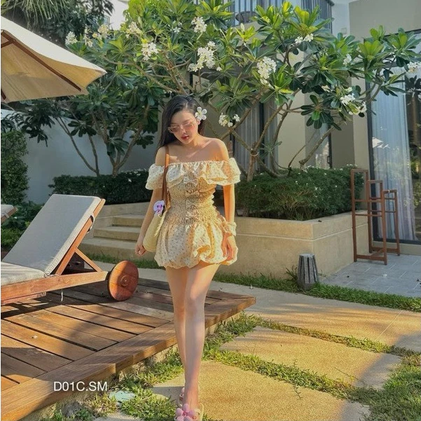 Váy hoa nhí - Váy trễ vai hoa nhí hồng thân chun đính nơ gấu bồng CAROT SHOP1520