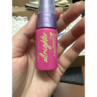 Xịt khoáng nền makeup urban decay