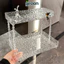 Kệ đựng mỹ phẩm trong suốt 2 tầng để bàn, Khay đựng đồ vân kim cương thiết kế gợn sóng sang trọng