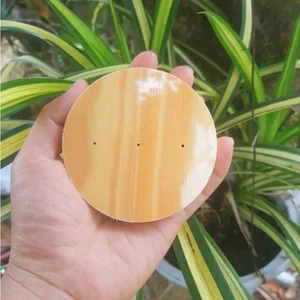 Đế gỗ tròn không kim được phủ phóng 2 mặt.Dùng để trưng sản phẩm.