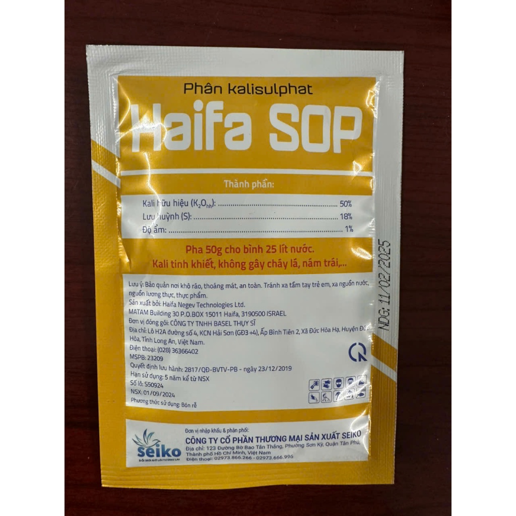 Phân bón Haifa SOP Kali Sulfat (K2SO4) 0-0-50+ 18S (50gr) giúp cứng cây, tăng độ ngọt,hương vị và màu sắc của nông sản
