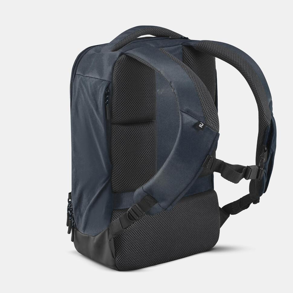 Ảnh Balo leo núi dã ngoại 16L DECATHLON NH Escape 500 đen mã 8649496 3