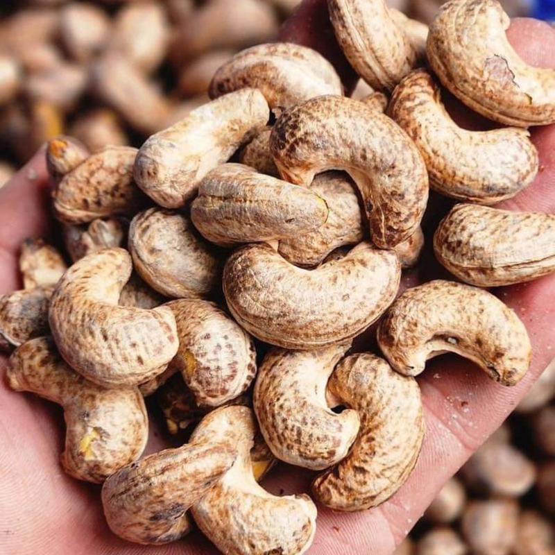 Hạt Điều A Cồ Xếp Hoa Loại To - Hộp 500g