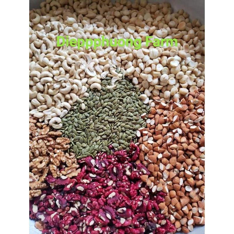 Mix 4 Loại Hạt Điều Tách Vỏ - Bí Xanh - Óc Chó - Hạnh Nhân Cao Cấp - 500g