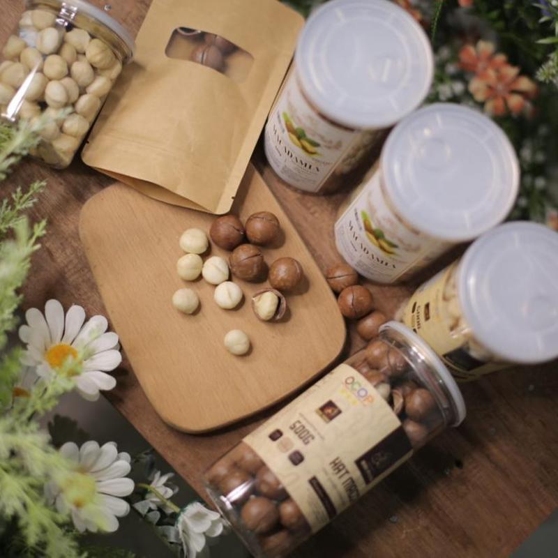 Nhân Hạt Mắc Ca Vỡ Đôi - 500g