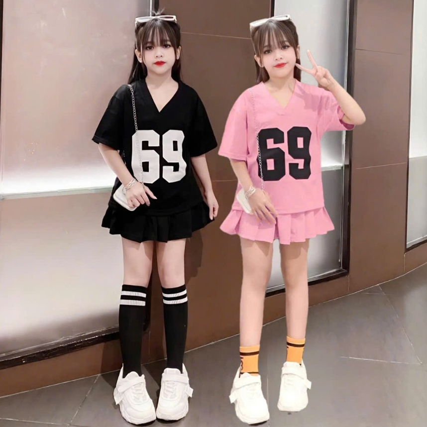 Sét váy xếp ly có lót quần cho bé gái in số 69 chất vải cotton mềm mịn thấm hút mồ hôi. V02