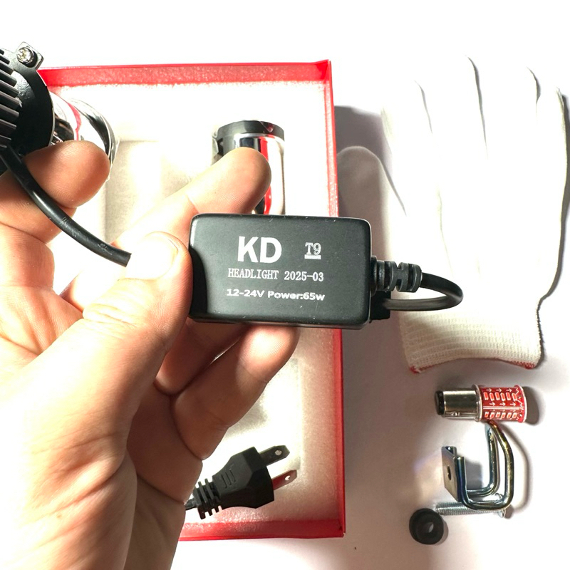 Đèn LED Bi Cầu Mini T9 Cao Cấp Nhất | 3 Ốc Chỉnh Góc - Chip LED 3750 - Chân H4 - Tặng Kèm Led Audi + Móc U TiTan
