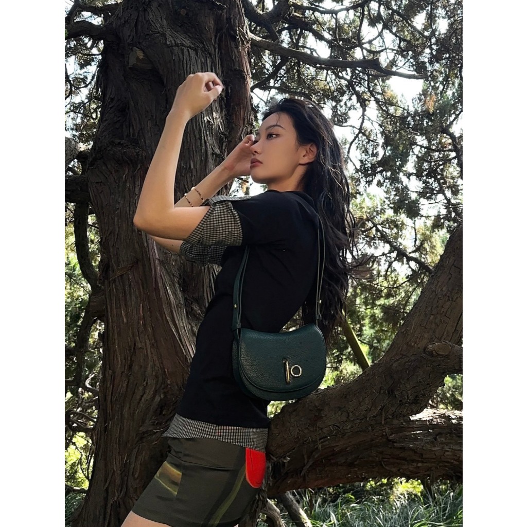 (sẵn) Áo polo thun cộc tay layer caro màu đen trơn cổ V chất cotton mịn APL001 - Tiktik