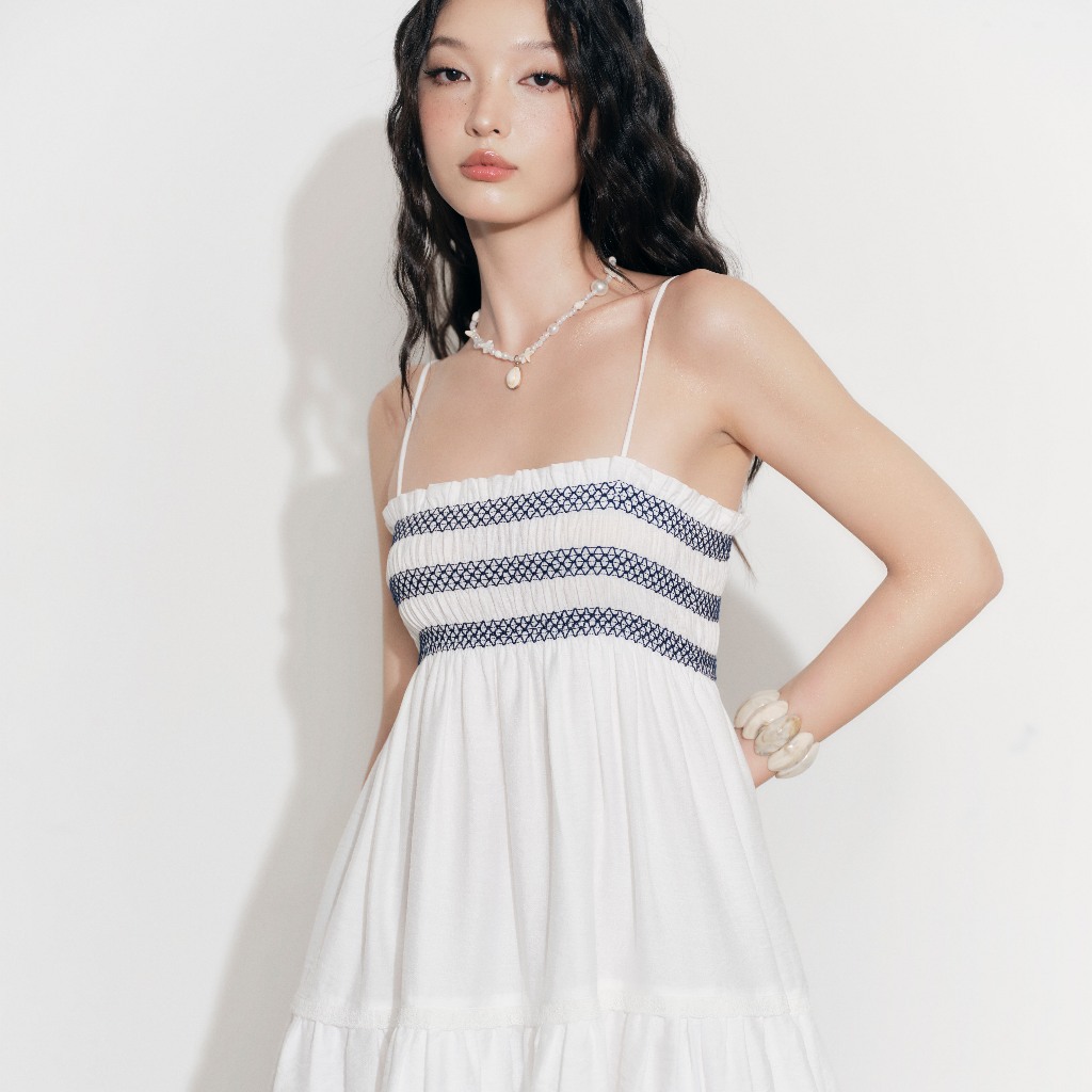 Ảnh DOTTIE - Đầm ngắn chạy smocking trang trí - Trắng - D0697 4