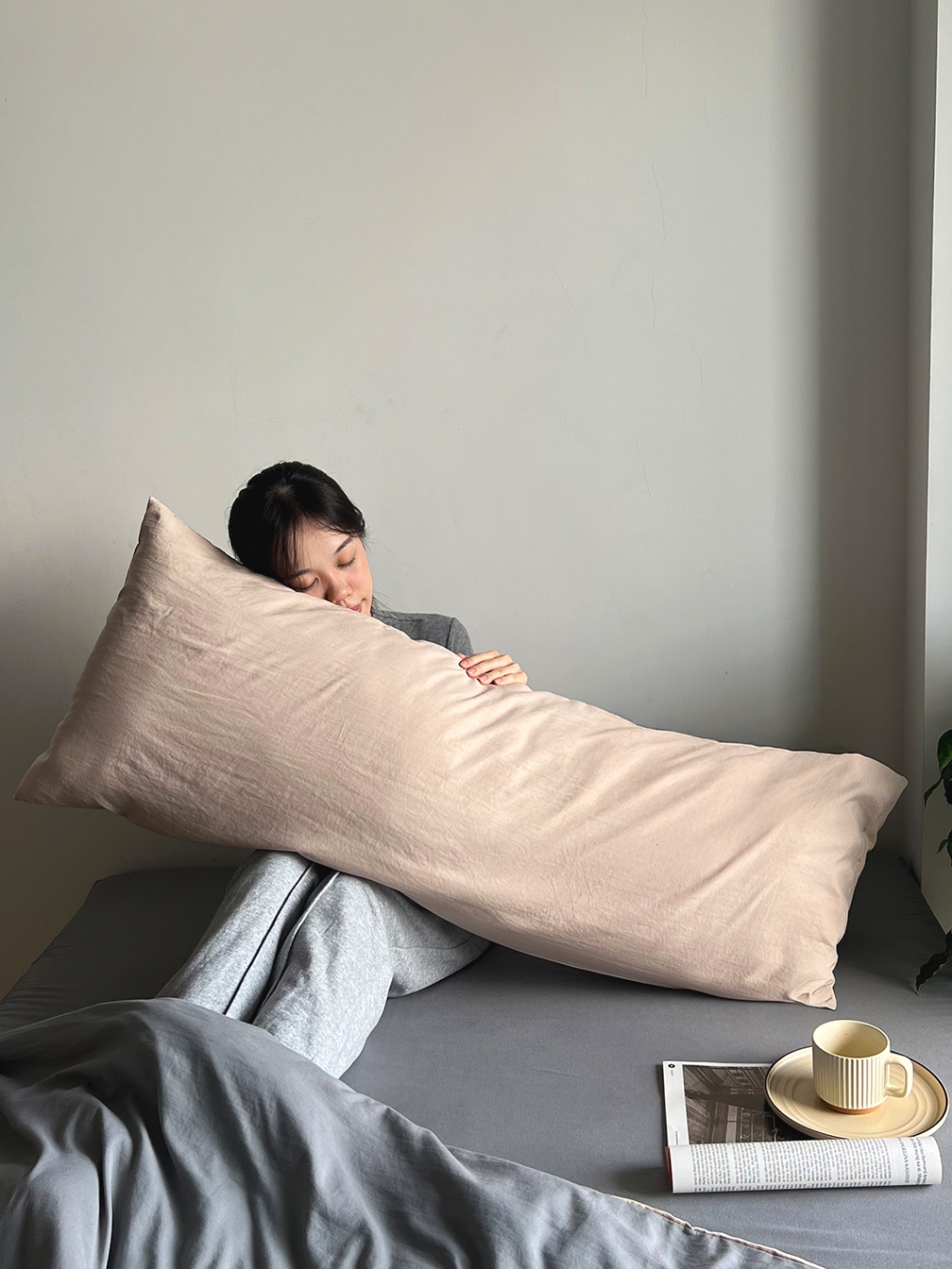 Ảnh Vỏ gối ôm tici GONI Quốc Tế hình chữ nhật đủ màu kích thước 50 x 120cm 2