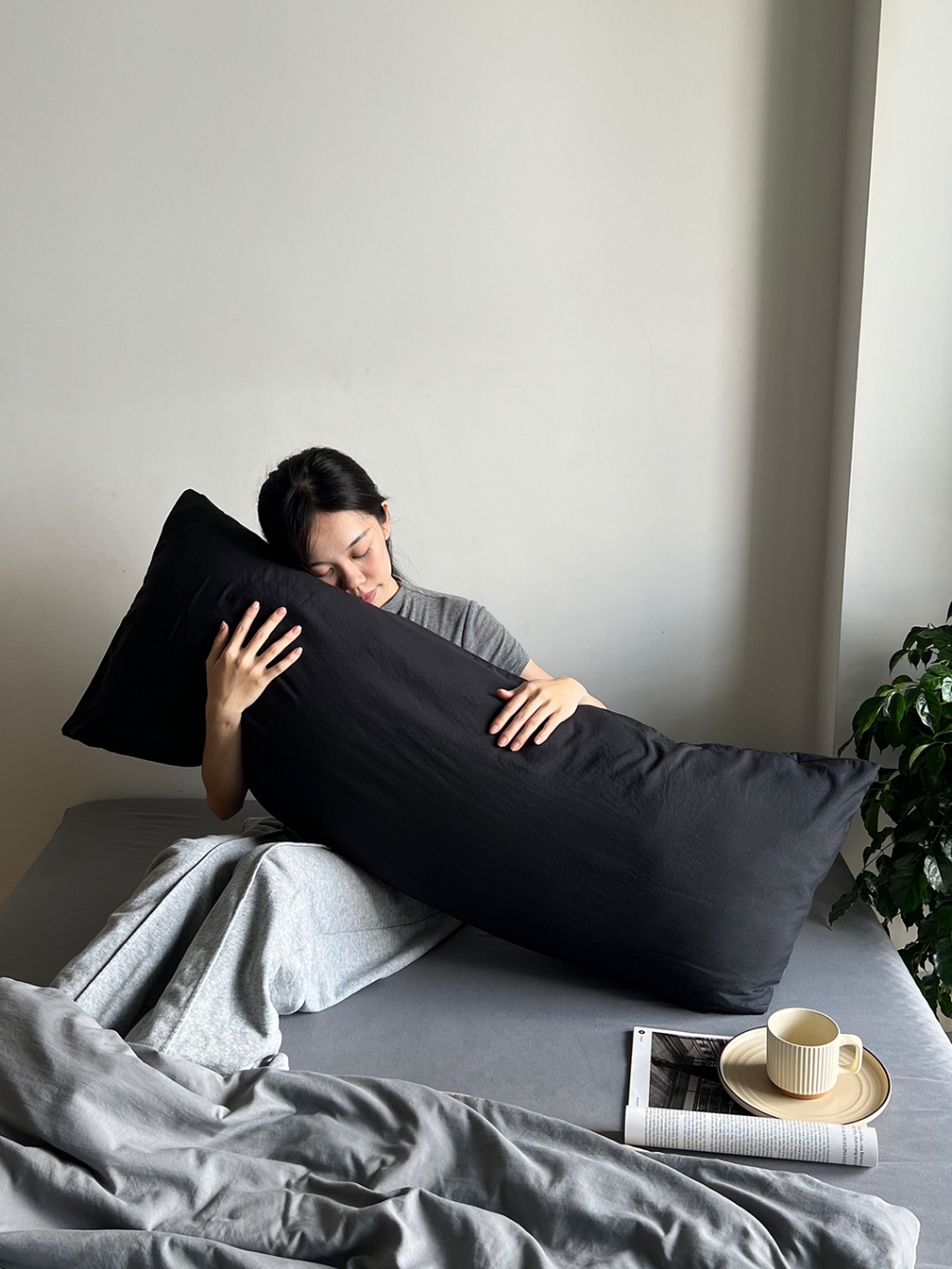 Ảnh Vỏ gối ôm tici GONI Quốc Tế hình chữ nhật đủ màu kích thước 50 x 120cm 1