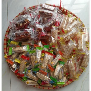 1 kg kẹo tự chọn: chuối đậu phộng mè gừng, đậu phộng cốt dừa, mè xửng đậu phộng mè