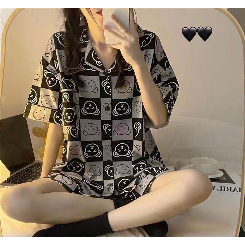 Ô Gấu xám đùi