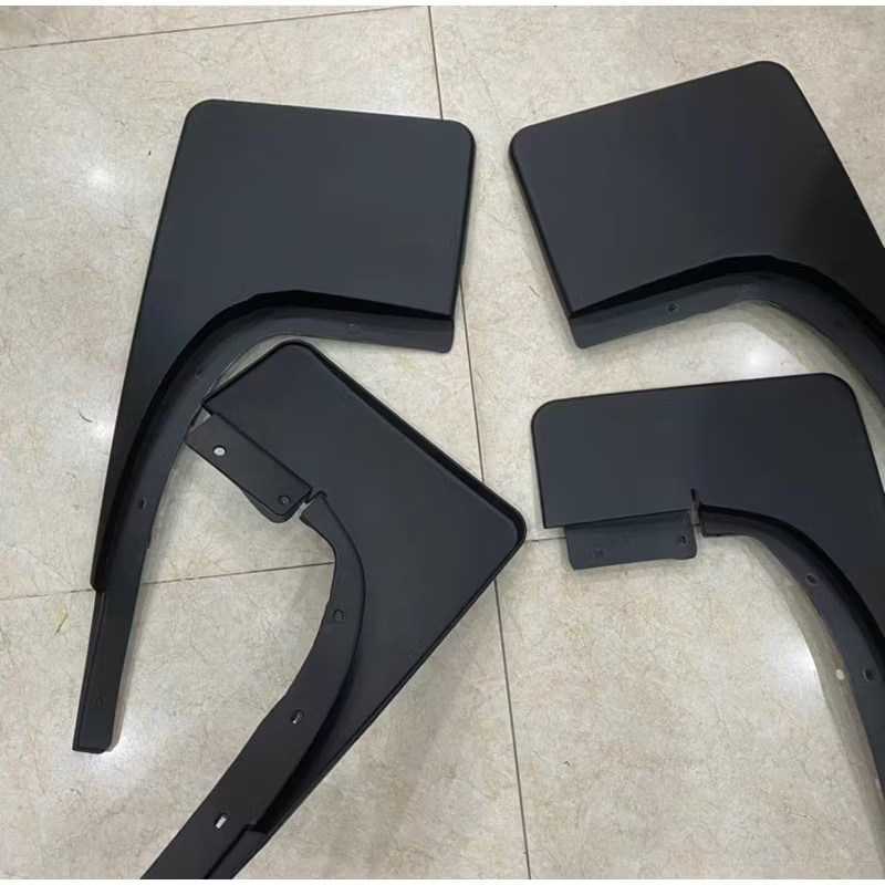 Bộ 4 chắn bùn xe Ranger đời 2012-2026 nhựa dẻo kèm ốc vít hàng cao cấp