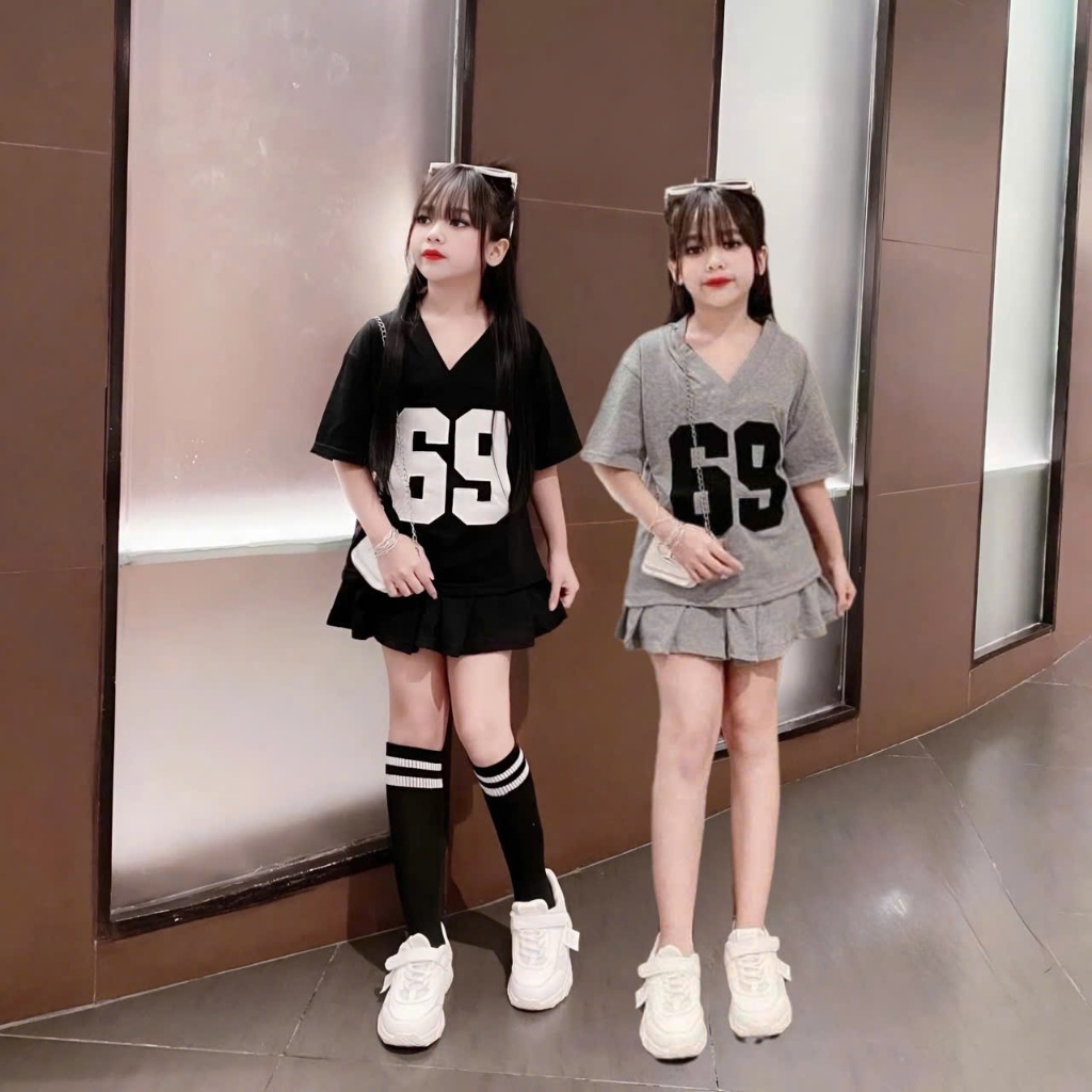 Sét váy xếp ly có lót quần cho bé gái in số 69 chất vải cotton mềm mịn thấm hút mồ hôi. V02