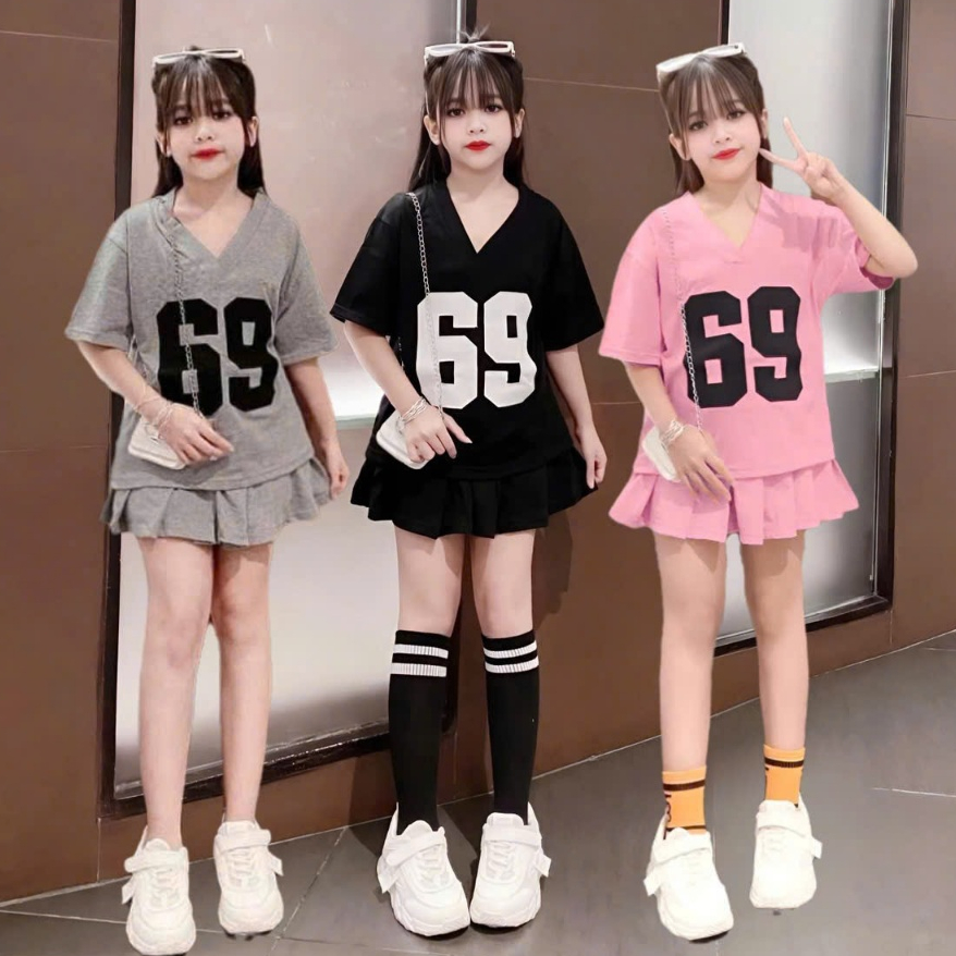 Sét váy xếp ly có lót quần cho bé gái in số 69 chất vải cotton mềm mịn thấm hút mồ hôi. V02