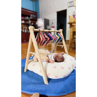 Khung Kệ chữ A Cho Bé Đồ Chơi Vận Động Cho Bé Sơ Sinh Chàng Trai Gỗ