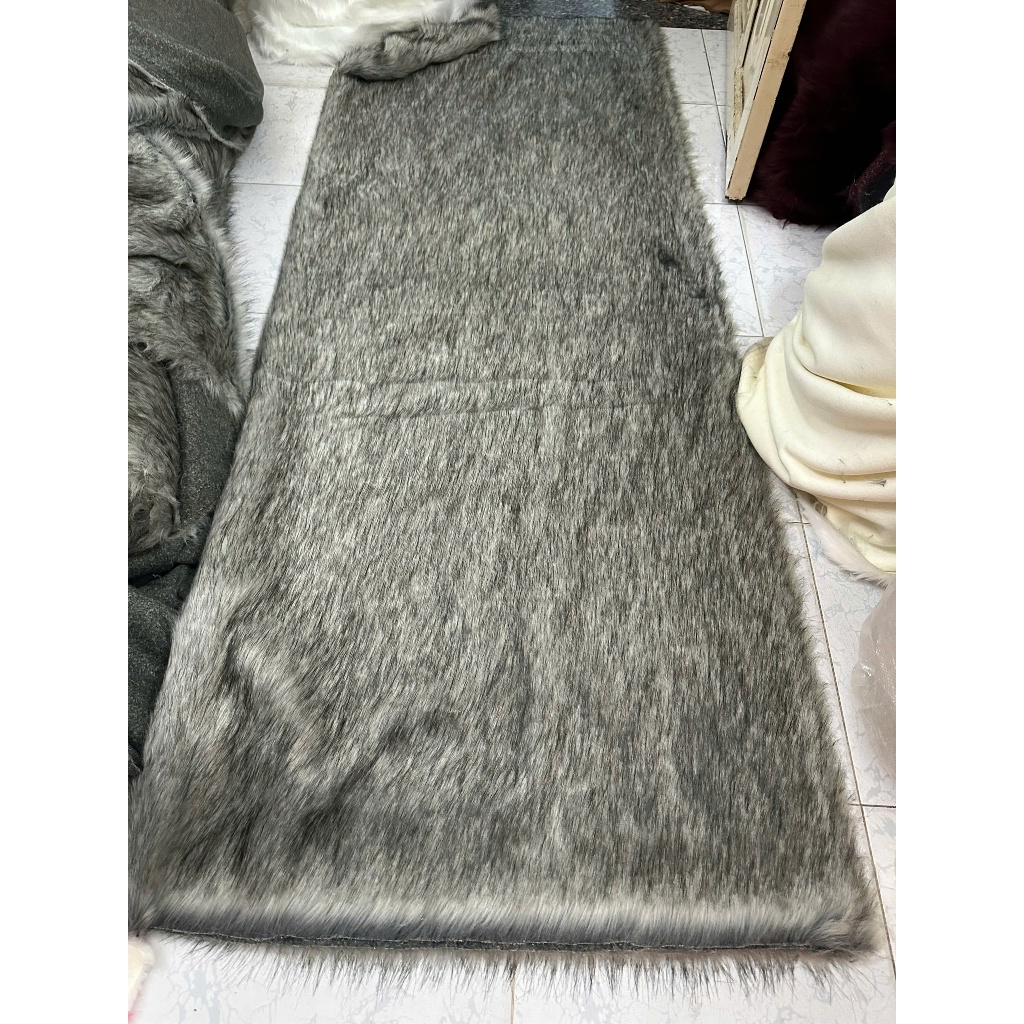 Thảm lông trải bàn trang điểm - Thảm lông may quần áo và decor màu xám trắng lông dài 5cm
