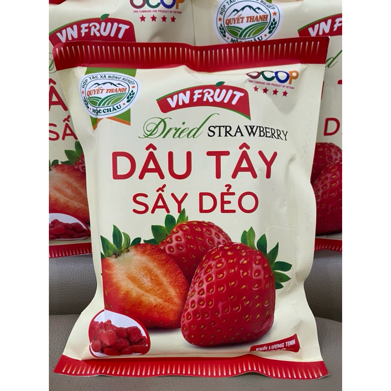 Dâu Tây sấy dẻo Mộc Châu 200gr - Dâu Tây Mộc Châu( Dâu tây sấy dẻo htx Quyết Thanh)
