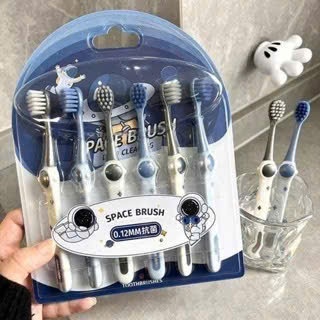 SET 6 BÀN CHẢI LÔNG MỀM BẢO VỆ NƯỚU RĂNG CHO BÉ - Bàn Chải Đánh Răng Cho Bé Siêu Đáng Yêu,Combo Hình Gấu Và Phi Hành Gia